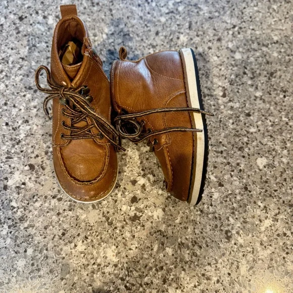 GAP l Kid’s Boot l COGNAC l Boy’s Size 11 - Picture 7 of 13